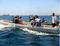 Захваченный корабль с украинцами на борту, везут в Сомали где находится пиратская база
