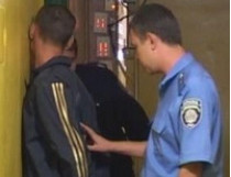 В Мукачево патрульные милиционеры украли у «нарушителя порядка» банковскую карточку и сняли с нее все деньги