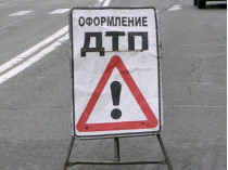 На трассе Киев – Чоп маршрутка столкнулась с грузовиком
