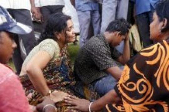 В Индии десять человек погибли в давке в храме