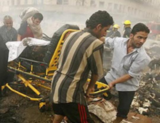Атака смертника на похоронах в Багдаде: в результате взрыва погибло 65 человек 