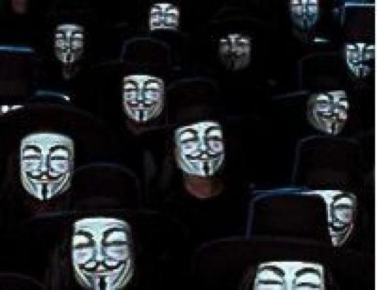 Британские копы арестовали детей-хакеров из группы Anonymous, поддержавших Ассанжа