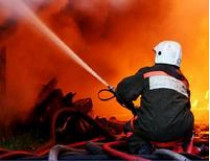Из киевского Института пищевых технологий, где полыхал пожар, эвакуировали 18 человек