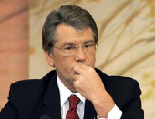 Семь часов сегодня Ющенко объяснял прокурорскому следователю, как его отравили, и как он сдавал анализы 