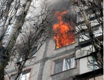 Взрыв четырехэтажного дома в Рубежном Луганской области: 10 квартир повреждены, 55 человек лишились жилья