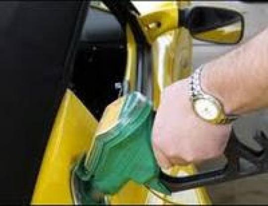 Эксперты считают, что в Украине вскоре установится почти европейская цена на бензин А-95 — один евро за литр 