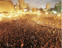 На центральной площади Каира египетские революционеры начали издавать газету «Майдан Тахрир»