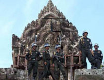 Камбоджийское правительство просит ООН усмирить агрессию Таиланда у входа в храм на границе