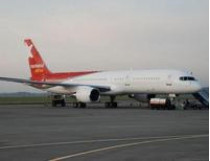 В новосибирском аэропорту совершил аварийную посадку «Боинг-757», на борту которого находилось 229 человек