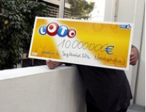 Выиграв в лотерею десять миллионов евро, французский дальнобойщик купил компанию, в которой работал 