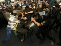 Протесты в Ливии: полиция применила водометы и слезоточивый газ