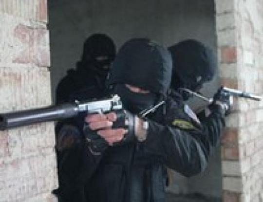 В Харьковской области бойцы спецподразделения СБУ «Альфа» со стрельбой задержали на границе гаишников–контрабандистов