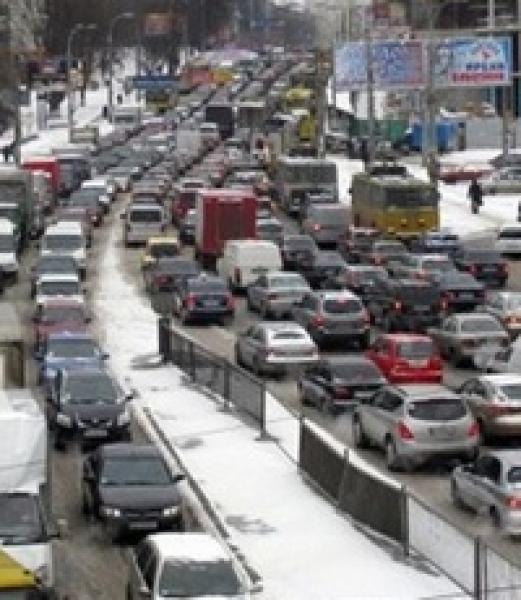 Сегодня Киев парализован автопробками: самая длинная растянулась на 10(!) километров