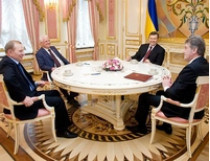 Ющенко предложил Януковичу утвердить большой украинский герб, а Кучма огласил собственное видение путей борьбы с коррупцией 
