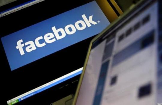 Всемирную социальную сеть Facebook обвинили в разглашении персональных данных миллионов пользователей