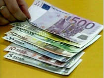 Фальшивые евро заполонили Германию