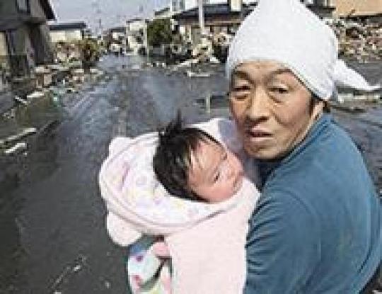 японцы землетрясение спасение