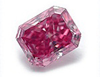 пурпурно-розовый бриллиант