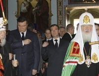 Янукович Кирилл богослужение