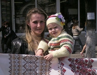 Лидочка Герасимлюк вместе с мамой