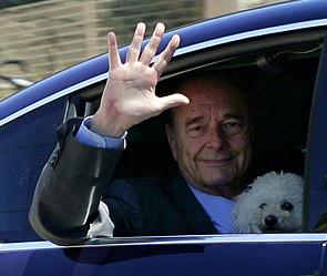 Жак Ширак с собачкой 