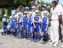 детская футбольная команда Червоного Донца