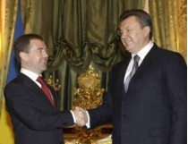 Янукови и Медведев