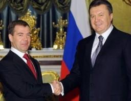 Виктор Янукович и Дмитрий Медведев
