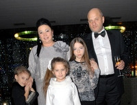 Супруги Яна и Михаил Столар с детьми