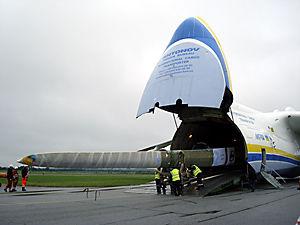 Самый длинный в истории авиации груз&nbsp;— 42-метровые лопасти ветряка&nbsp;— перевезли на украинском самолете «мрия» из китая в данию