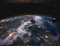 Преподаватель нашел способ обогнуть земной шар за 60 секунд (видео)