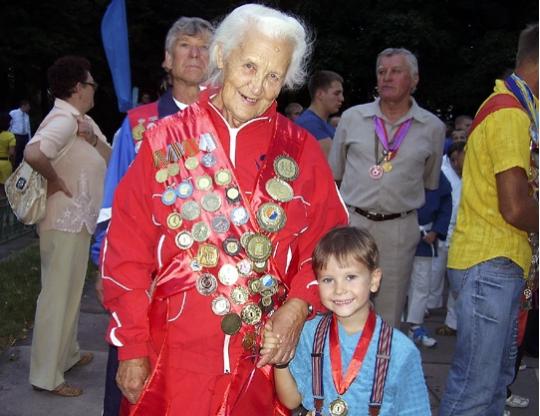 Владилена Кокина с правнуком