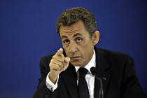 Президент николя саркози гневно отрицает обвинения в том, что миллиардерша лилиан бетанкур тайно финансировала его предвыборную кампанию в 2007 году