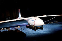 «боинг» презентовал беспилотный самолет, который может находиться в воздухе без дозаправки на протяжении четырех суток