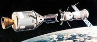 24 июля 1975 года завершился совместный космический полет советского корабля «союз» и американского&nbsp;— «аполлон»