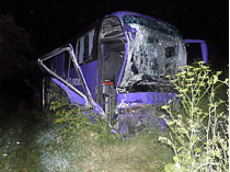На волыни чудом не погиб никто из 42 пассажиров рейсового автобуса, в который ночью врезался джип