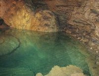 Уникальное подземное озеро в Соледаре 