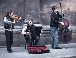 уличные музыканты во Львове