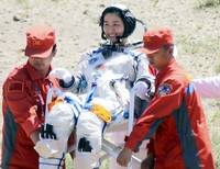 китайская женщина-космонавт