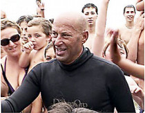 55-летний итальянец установил мировой рекорд, проплыв 250 километров в открытом море за семь дней