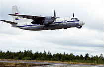 В катастрофе пассажирского самолета ан-24, разбившегося вчера ночью в красноярском крае, чудом выжили три человека