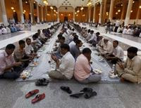 мусульмане молятся