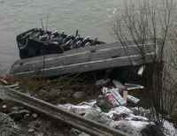 автобус упал в реку Закарпатье
