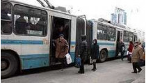 Киевская горгосадминистрация согласилась снизить с 23 января тарифы на проезд в метро на 30 копеек, а в наземном транспорте&nbsp;— на 50 копеек