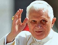 Бенедикт XVI «увольняется» с должности Папы Римского