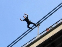 прыжок с моста