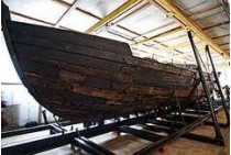 Уникальную казацкую лодку xviii века, поднятую с днепровского дна, теперь могут увидеть все желающие