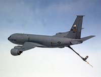 KC-135 Stratotanker в небе
