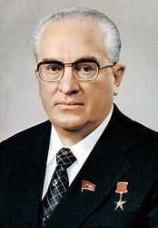 Девятого февраля 1984 года умер генеральный секретарь коммунистической партии советского союза юрий андропов