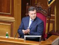 Янукович на минутку заскочил в Верховную Раду